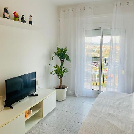 Barca 1 Apartment Сант Адриа де Бесос Екстериор снимка