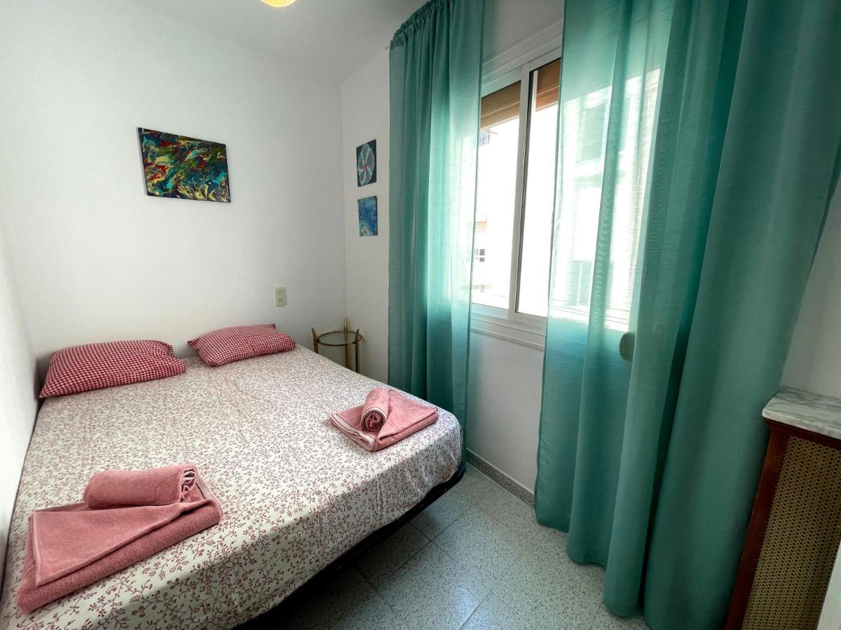 Barca 1 Apartment Сант Адриа де Бесос Екстериор снимка