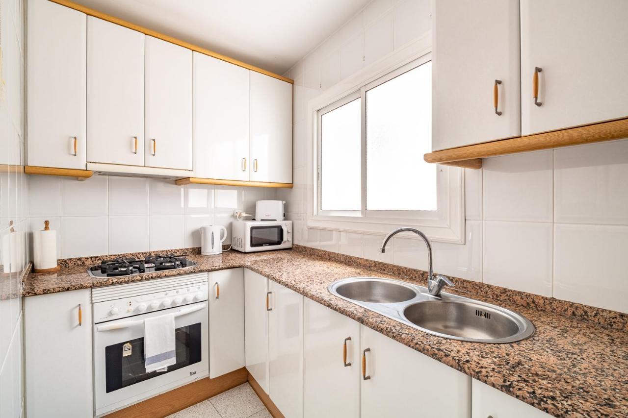 Barca 1 Apartment Сант Адриа де Бесос Екстериор снимка